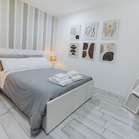 Bnb Quartieri 33 Neapel Exteriör bild